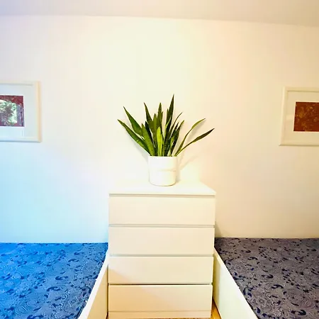 Hannovermesseapartment With Terrace 아파트